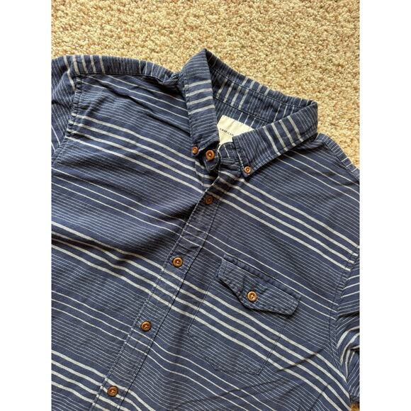 AMERICAN EAGLE short sleeve button up collared shirt; size L; 100% cotton, Blue - Picture 6 of 6